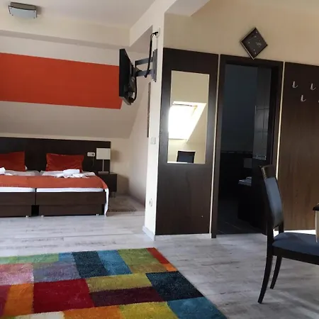 Prestige Πανσιόν