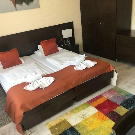 Prestige ヘーヴィーズ